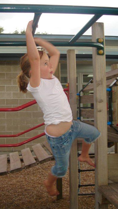 kim kardashian naked pictures farmers teen daughter in overalls
